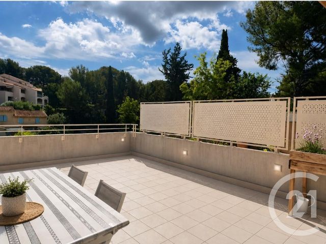 Appartement à vendre - 3 pièces - 67.34 m2 - LA CIOTAT - 13 - PROVENCE-ALPES-COTE-D-AZUR - Century 21 Cabinet Berenger
