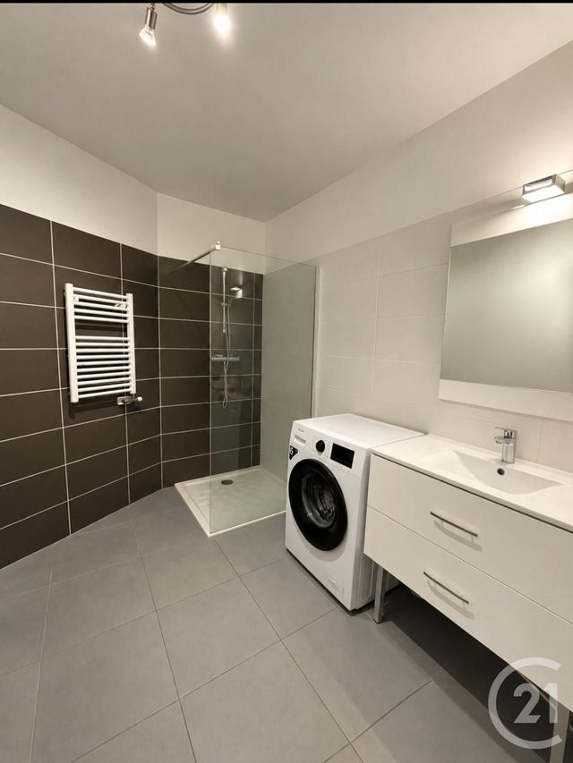 Appartement F3 à vendre - 3 pièces - 68.9 m2 - LA CIOTAT - 13 - PROVENCE-ALPES-COTE-D-AZUR - Century 21 Cabinet Berenger