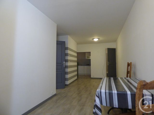 Appartement T2 à louer - 2 pièces - 37.46 m2 - LA CIOTAT - 13 - PROVENCE-ALPES-COTE-D-AZUR - Century 21 Cabinet Berenger