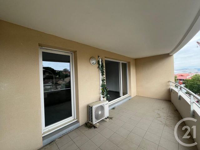 Appartement F3 à vendre - 3 pièces - 82.07 m2 - LA CIOTAT - 13 - PROVENCE-ALPES-COTE-D-AZUR - Century 21 Cabinet Berenger