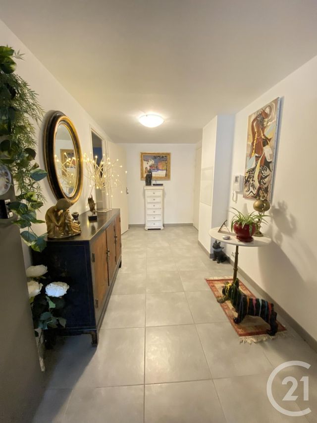 Appartement F3 à vendre - 3 pièces - 82.07 m2 - LA CIOTAT - 13 - PROVENCE-ALPES-COTE-D-AZUR - Century 21 Cabinet Berenger