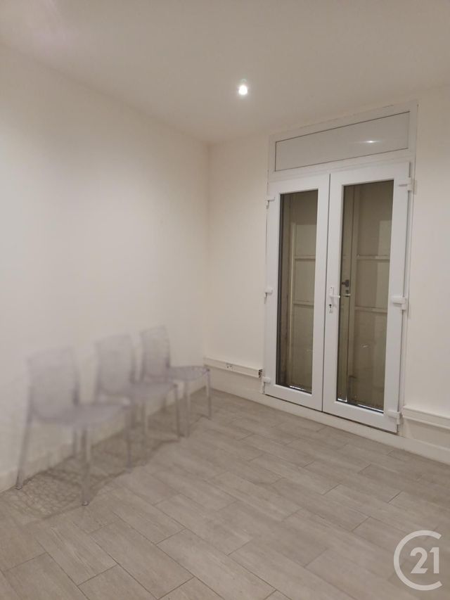 Appartement Local à louer - 1 pièce - 13.24 m2 - LA CIOTAT - 13 - PROVENCE-ALPES-COTE-D-AZUR - Century 21 Cabinet Berenger