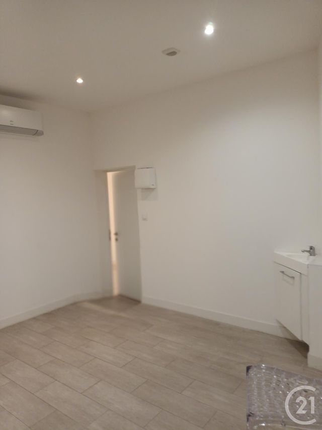 Appartement Local à louer - 1 pièce - 13.24 m2 - LA CIOTAT - 13 - PROVENCE-ALPES-COTE-D-AZUR - Century 21 Cabinet Berenger