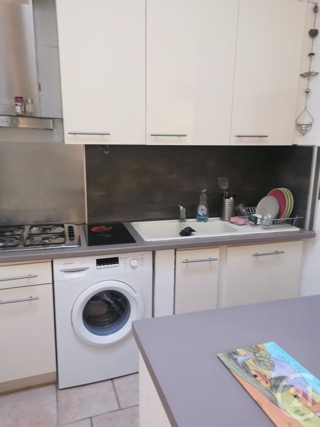 Appartement à vendre - 2 pièces - 38.0 m2 - LA CIOTAT - 13 - PROVENCE-ALPES-COTE-D-AZUR - Century 21 Cabinet Berenger