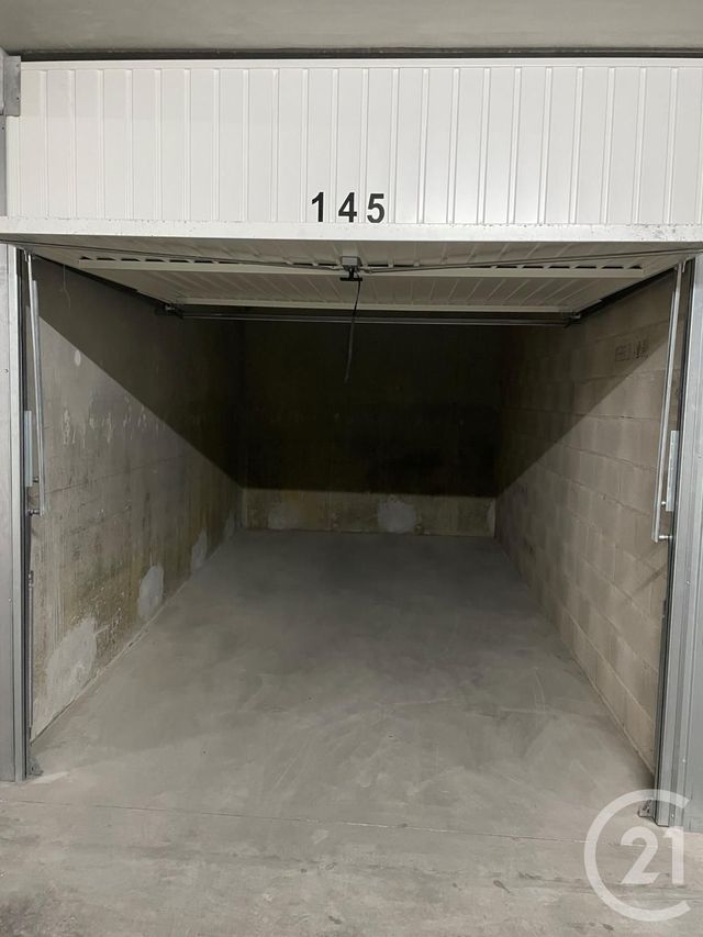 parking à louer - 13.35 m2 - LA CIOTAT - 13 - PROVENCE-ALPES-COTE-D-AZUR - Century 21 Cabinet Berenger