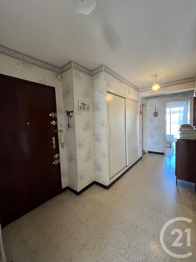 Appartement T3 à vendre - 3 pièces - 68.0 m2 - LA CIOTAT - 13 - PROVENCE-ALPES-COTE-D-AZUR - Century 21 Cabinet Berenger