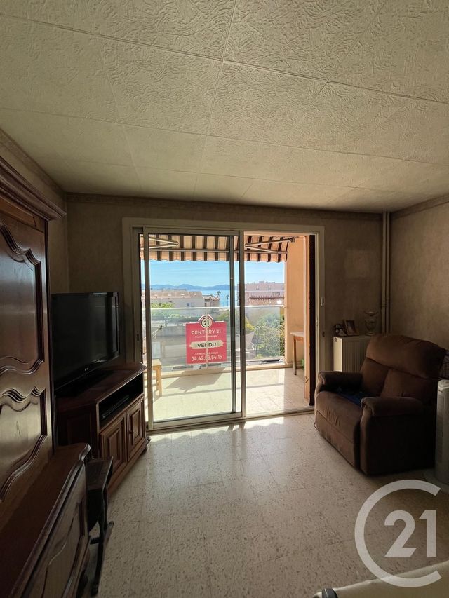 Appartement T3 à vendre - 3 pièces - 68.0 m2 - LA CIOTAT - 13 - PROVENCE-ALPES-COTE-D-AZUR - Century 21 Cabinet Berenger