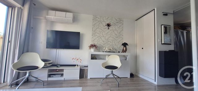 Appartement Studio à vendre - 1 pièce - 26.0 m2 - LA CIOTAT - 13 - PROVENCE-ALPES-COTE-D-AZUR - Century 21 Cabinet Berenger