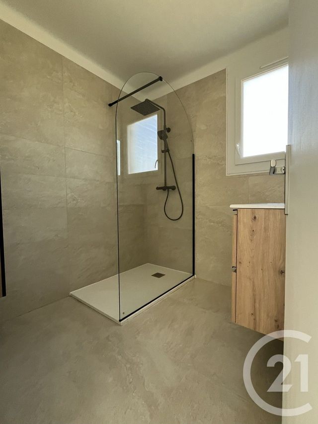 Appartement F3 à vendre - 3 pièces - 70.32 m2 - LA CIOTAT - 13 - PROVENCE-ALPES-COTE-D-AZUR - Century 21 Cabinet Berenger