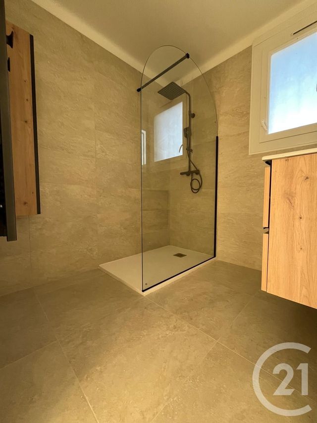 Appartement F3 à vendre - 3 pièces - 70.32 m2 - LA CIOTAT - 13 - PROVENCE-ALPES-COTE-D-AZUR - Century 21 Cabinet Berenger