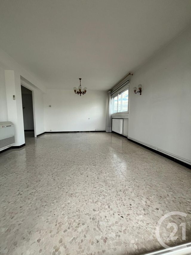 Appartement F3 à vendre - 3 pièces - 80.0 m2 - LA CIOTAT - 13 - PROVENCE-ALPES-COTE-D-AZUR - Century 21 Cabinet Berenger