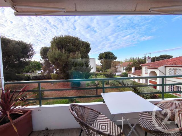 Appartement T3 à vendre - 3 pièces - 62.7 m2 - LA CIOTAT - 13 - PROVENCE-ALPES-COTE-D-AZUR - Century 21 Cabinet Berenger