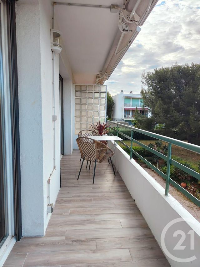 Appartement T3 à vendre - 3 pièces - 62.7 m2 - LA CIOTAT - 13 - PROVENCE-ALPES-COTE-D-AZUR - Century 21 Cabinet Berenger