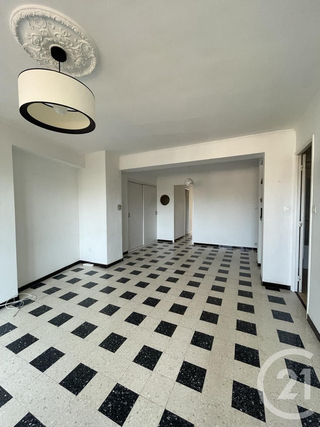 Appartement T3 à louer - 4 pièces - 81.5 m2 - LA CIOTAT - 13 - PROVENCE-ALPES-COTE-D-AZUR - Century 21 Cabinet Berenger