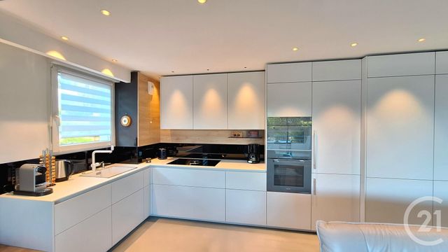 Appartement à vendre - 3 pièces - 68.15 m2 - LA CIOTAT - 13 - PROVENCE-ALPES-COTE-D-AZUR - Century 21 Cabinet Berenger