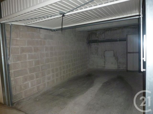 Appartement T2 à louer - 2 pièces - 37.0 m2 - LA CIOTAT - 13 - PROVENCE-ALPES-COTE-D-AZUR - Century 21 Cabinet Berenger