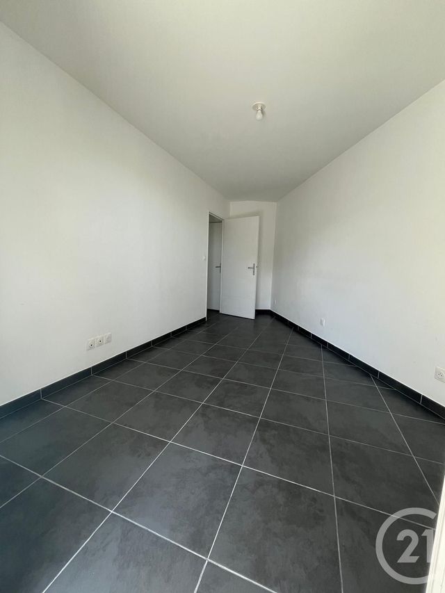 Appartement à vendre - 3 pièces - 63.56 m2 - LA CIOTAT - 13 - PROVENCE-ALPES-COTE-D-AZUR - Century 21 Cabinet Berenger