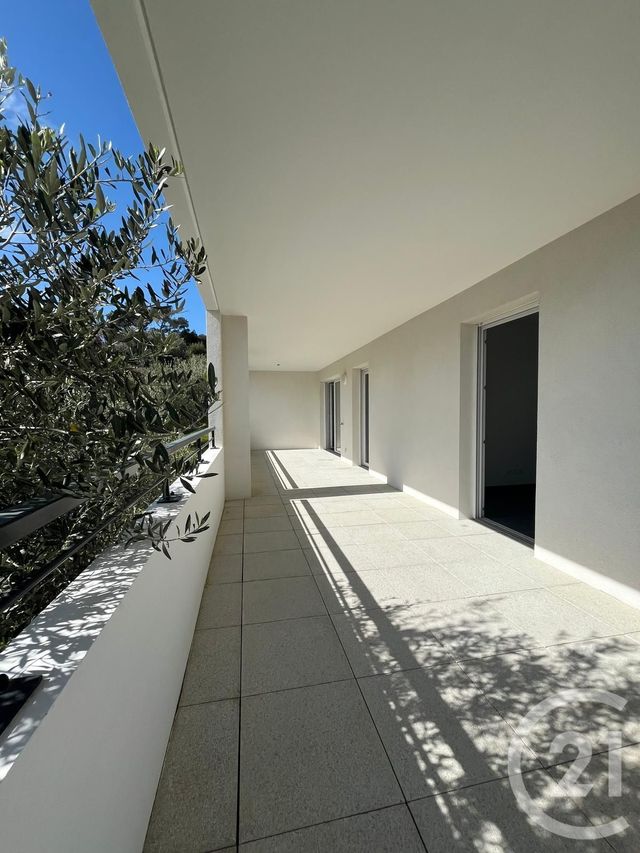 Appartement à vendre - 3 pièces - 63.56 m2 - LA CIOTAT - 13 - PROVENCE-ALPES-COTE-D-AZUR - Century 21 Cabinet Berenger