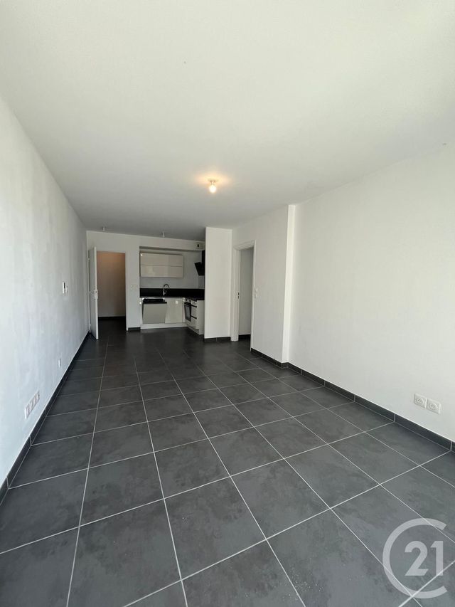 Appartement à vendre - 3 pièces - 63.56 m2 - LA CIOTAT - 13 - PROVENCE-ALPES-COTE-D-AZUR - Century 21 Cabinet Berenger