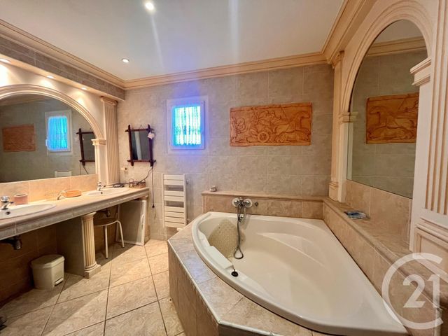 maison à vendre - 5 pièces - 165.0 m2 - ST CYR SUR MER - 83 - PROVENCE-ALPES-COTE-D-AZUR - Century 21 Cabinet Berenger