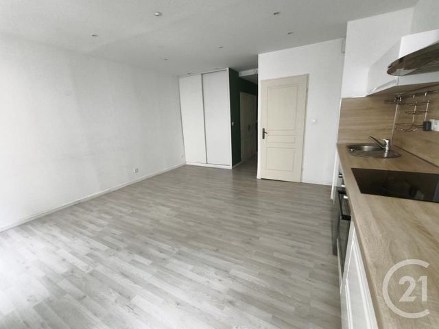 Appartement T2 à vendre - 2 pièces - 44.0 m2 - LA CIOTAT - 13 - PROVENCE-ALPES-COTE-D-AZUR - Century 21 Cabinet Berenger