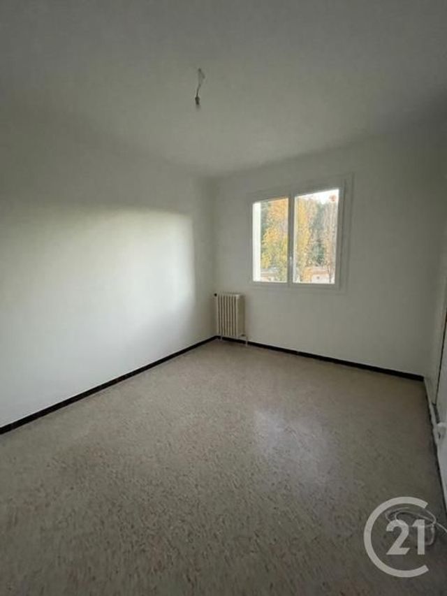 Appartement T1 à louer - 1 pièce - 26.0 m2 - CARNOUX EN PROVENCE - 13 - PROVENCE-ALPES-COTE-D-AZUR - Century 21 Cabinet Berenger