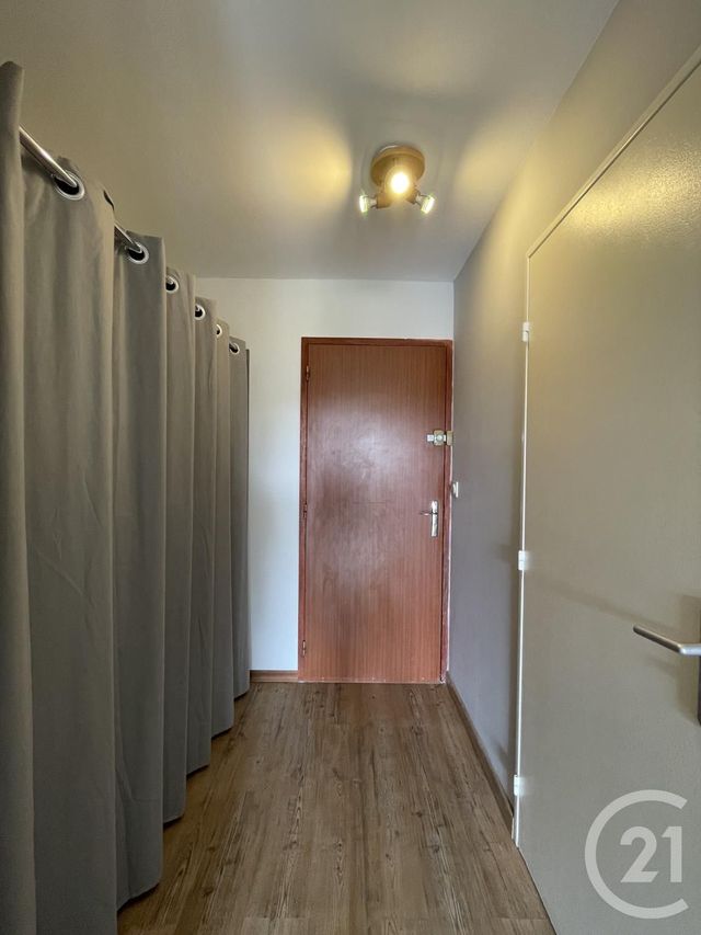 Appartement T1 à louer - 1 pièce - 22.05 m2 - BANDOL - 83 - PROVENCE-ALPES-COTE-D-AZUR - Century 21 Cabinet Berenger