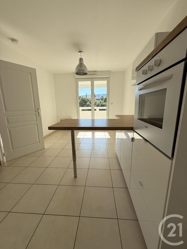 Appartement T2 à louer - 2 pièces - 32.75 m2 - LA CIOTAT - 13 - PROVENCE-ALPES-COTE-D-AZUR - Century 21 Cabinet Berenger