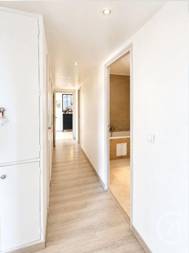 Appartement F4 à vendre - 4 pièces - 89.11 m2 - LA CIOTAT - 13 - PROVENCE-ALPES-COTE-D-AZUR - Century 21 Cabinet Berenger