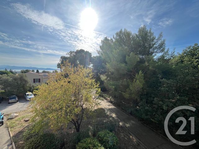 Appartement F4 à vendre - 4 pièces - 89.11 m2 - LA CIOTAT - 13 - PROVENCE-ALPES-COTE-D-AZUR - Century 21 Cabinet Berenger
