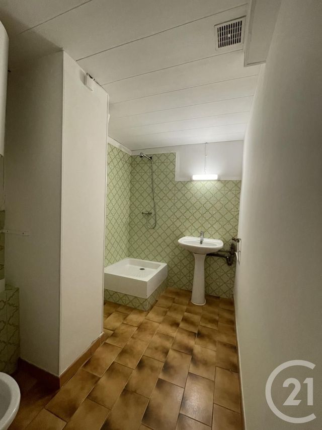 Appartement Studio à louer - 1 pièce - 25.76 m2 - LA CIOTAT - 13 - PROVENCE-ALPES-COTE-D-AZUR - Century 21 Cabinet Berenger
