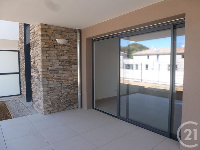 Appartement T2 à louer - 2 pièces - 47.48 m2 - ST CYR SUR MER - 83 - PROVENCE-ALPES-COTE-D-AZUR - Century 21 Cabinet Berenger