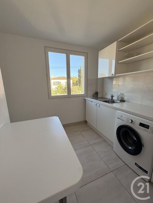 Appartement Studio à louer - 1 pièce - 34.97 m2 - LA CIOTAT - 13 - PROVENCE-ALPES-COTE-D-AZUR - Century 21 Cabinet Berenger