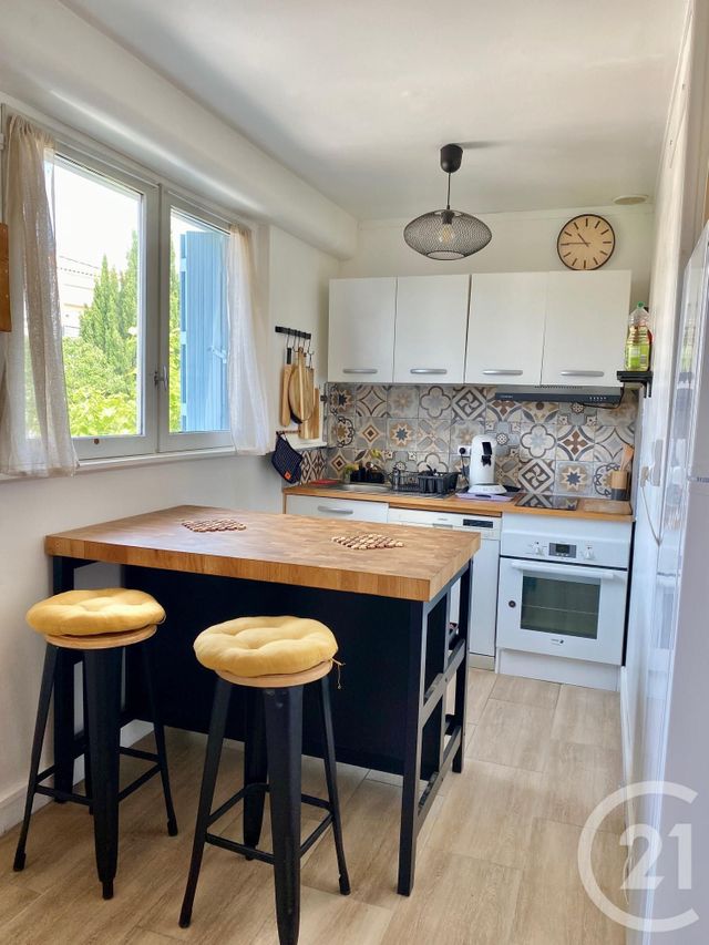 Appartement F1 à louer - 1 pièce - 23.22 m2 - LA CIOTAT - 13 - PROVENCE-ALPES-COTE-D-AZUR - Century 21 Cabinet Berenger