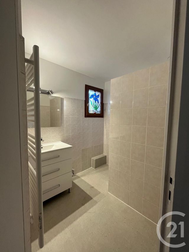 maison à louer - 3 pièces - 83.33 m2 - LA CIOTAT - 13 - PROVENCE-ALPES-COTE-D-AZUR - Century 21 Cabinet Berenger