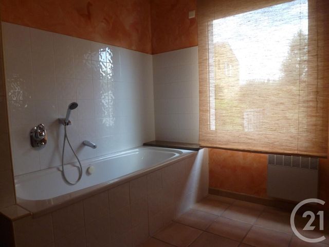 maison à louer - 3 pièces - 135.0 m2 - LA CIOTAT - 13 - PROVENCE-ALPES-COTE-D-AZUR - Century 21 Cabinet Berenger
