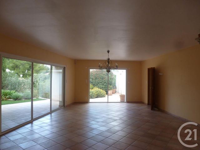 maison à louer - 3 pièces - 135.0 m2 - LA CIOTAT - 13 - PROVENCE-ALPES-COTE-D-AZUR - Century 21 Cabinet Berenger