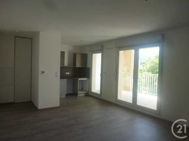 Appartement T3 à louer - 3 pièces - 61.59 m2 - MARSEILLE - 13010 - PROVENCE-ALPES-COTE-D-AZUR - Century 21 Cabinet Berenger