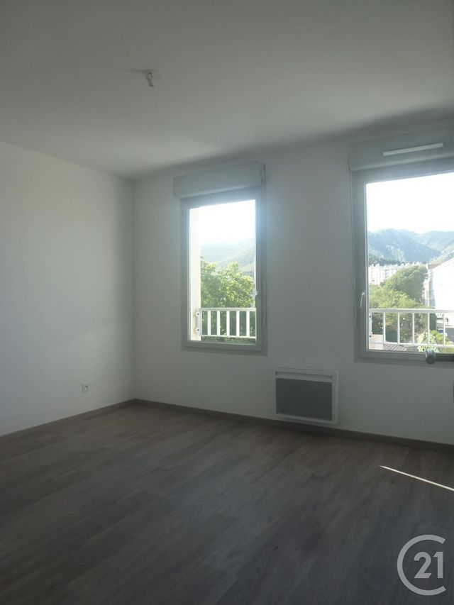 Appartement T3 à louer - 3 pièces - 61.59 m2 - MARSEILLE - 13010 - PROVENCE-ALPES-COTE-D-AZUR - Century 21 Cabinet Berenger