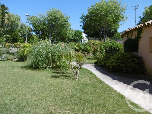 Appartement F2 à louer - 2 pièces - 39.17 m2 - ST CYR SUR MER - 83 - PROVENCE-ALPES-COTE-D-AZUR - Century 21 Cabinet Berenger