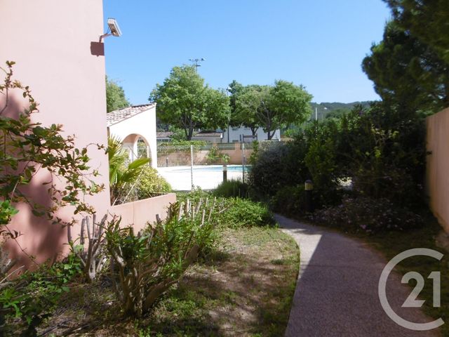 Appartement F2 à louer - 2 pièces - 39.17 m2 - ST CYR SUR MER - 83 - PROVENCE-ALPES-COTE-D-AZUR - Century 21 Cabinet Berenger