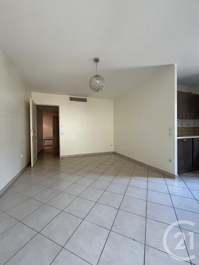 Appartement T2 à vendre - 2 pièces - 45.19 m2 - LA CIOTAT - 13 - PROVENCE-ALPES-COTE-D-AZUR - Century 21 Cabinet Berenger
