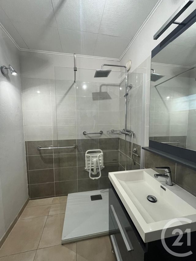 Appartement T2 à vendre - 2 pièces - 51.9 m2 - LA CIOTAT - 13 - PROVENCE-ALPES-COTE-D-AZUR - Century 21 Cabinet Berenger