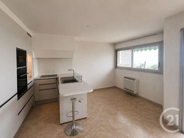 Appartement T2 à vendre - 2 pièces - 51.9 m2 - LA CIOTAT - 13 - PROVENCE-ALPES-COTE-D-AZUR - Century 21 Cabinet Berenger