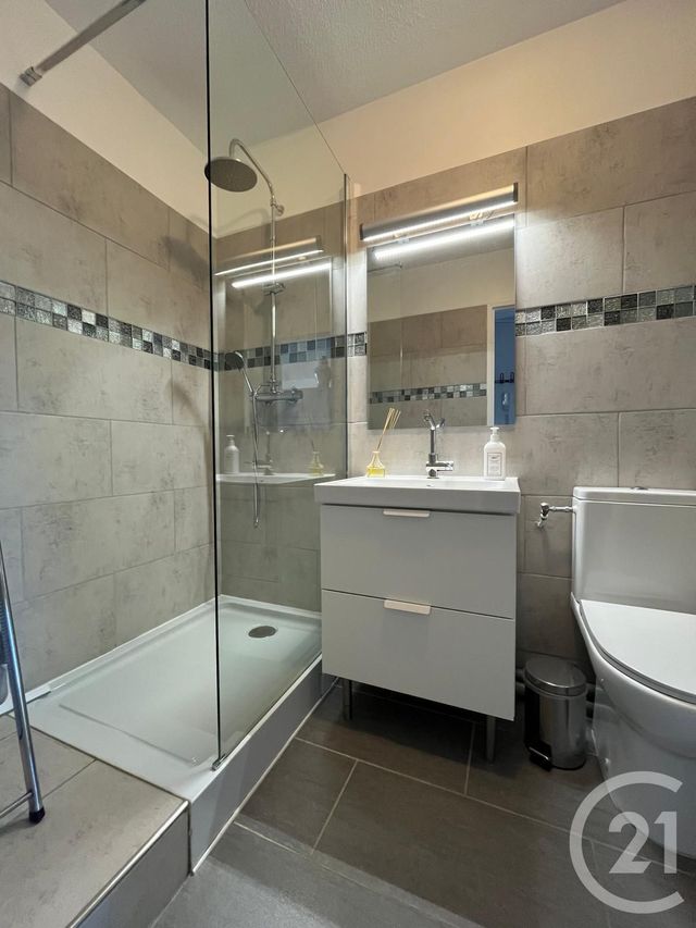 Appartement T1 à louer - 1 pièce - 31.6 m2 - LA CIOTAT - 13 - PROVENCE-ALPES-COTE-D-AZUR - Century 21 Cabinet Berenger