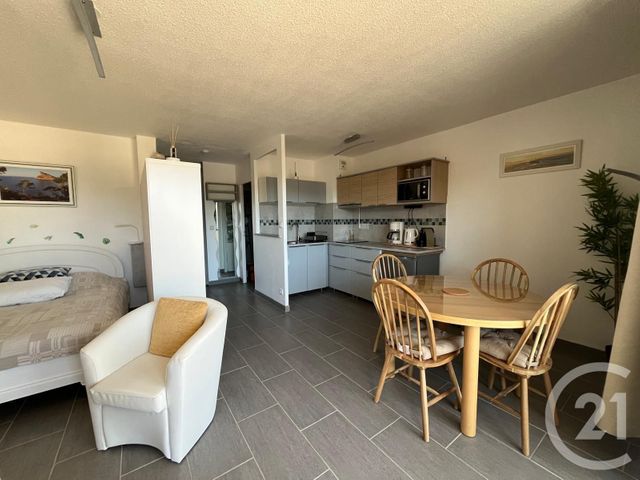 Appartement T1 à louer - 1 pièce - 31.6 m2 - LA CIOTAT - 13 - PROVENCE-ALPES-COTE-D-AZUR - Century 21 Cabinet Berenger