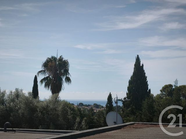 Appartement T3 à vendre - 3 pièces - 83.8 m2 - LA CIOTAT - 13 - PROVENCE-ALPES-COTE-D-AZUR - Century 21 Cabinet Berenger