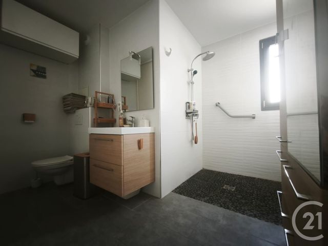 Appartement T3 à vendre - 3 pièces - 83.8 m2 - LA CIOTAT - 13 - PROVENCE-ALPES-COTE-D-AZUR - Century 21 Cabinet Berenger
