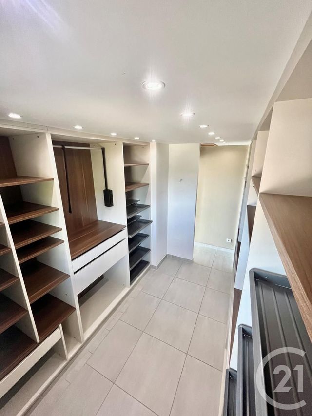 maison à vendre - 6 pièces - 240.0 m2 - LA CADIERE D AZUR - 83 - PROVENCE-ALPES-COTE-D-AZUR - Century 21 Cabinet Berenger