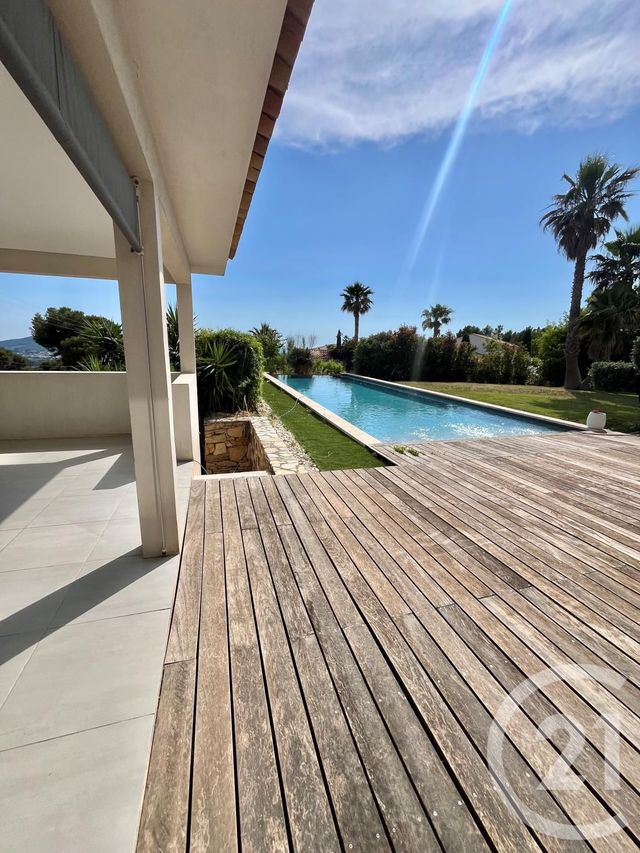 maison à vendre - 6 pièces - 240.0 m2 - LA CADIERE D AZUR - 83 - PROVENCE-ALPES-COTE-D-AZUR - Century 21 Cabinet Berenger